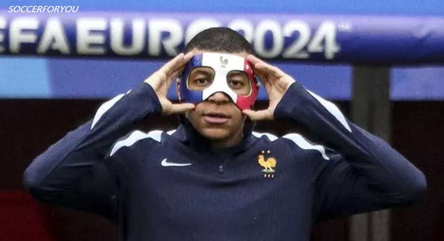 Kylian Mbappe will start versus Spain but the mask issue still exists